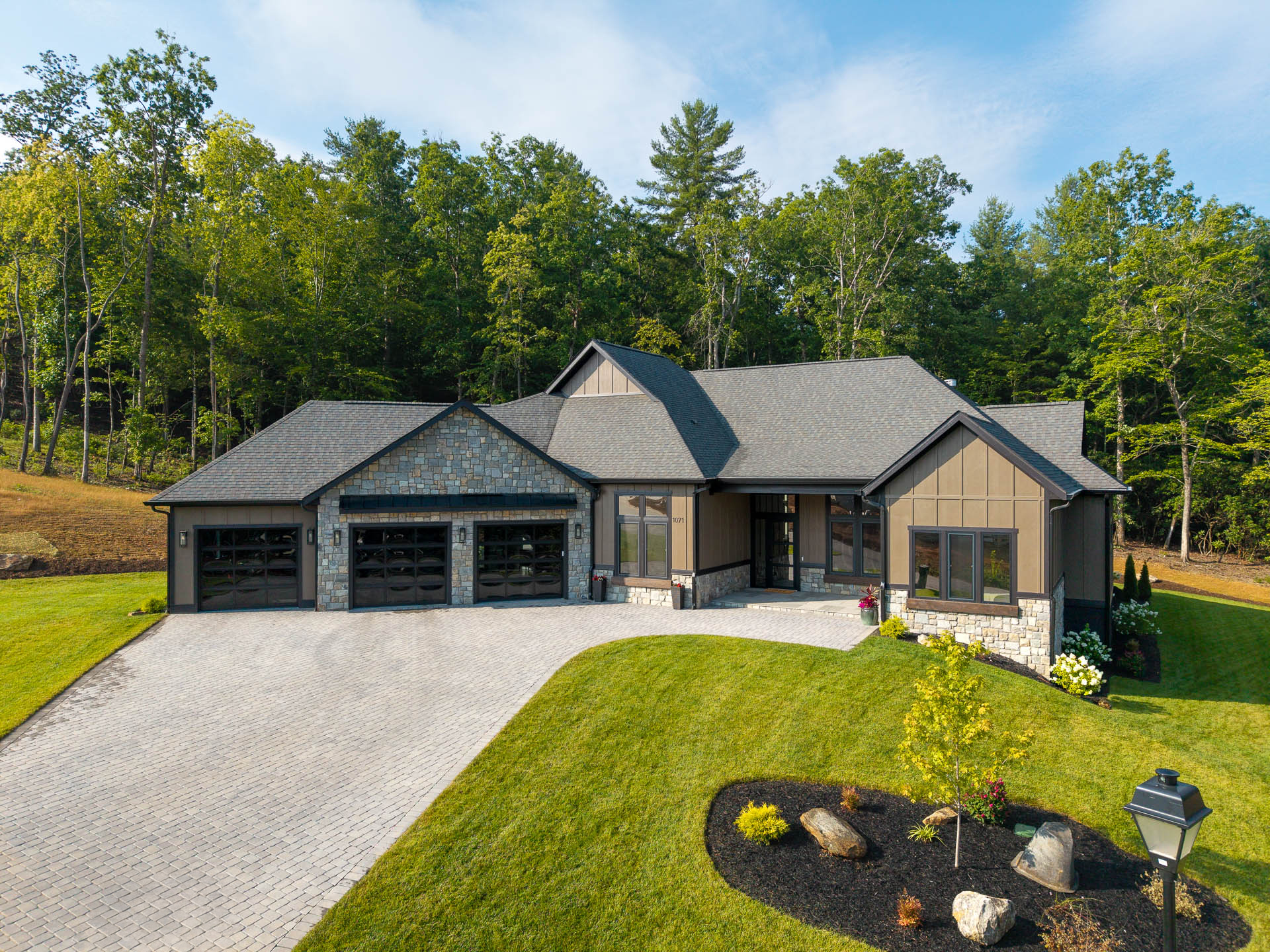 New House in Horse Shoe, NC. Lot #20, 2833 Brannon Rd 28742
